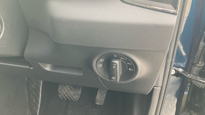 Skoda Karoq 1.6 TDI SE 5dr DSG Diesel Estate